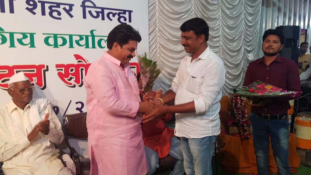 raju_umbarkar's tweet photo. आज अमरावती शहरातील जयस्तंभ चौकात महाराष्ट्र नवनिर्माण सेना जिल्हा मध्यवर्ती कार्यालयाचे भव्य जल्लोषात उदघाटन करण्यात आले. उद्घाटन प्रसंगी मनसेचे सर्व पदाधिकारी व महाराष्ट्र सैनिक उपस्थित होते..
@AmravatiMns @mnsadhikrut @RajThackeray @BalaNandgaonkar https://t.co/ZoUan4VMNJ