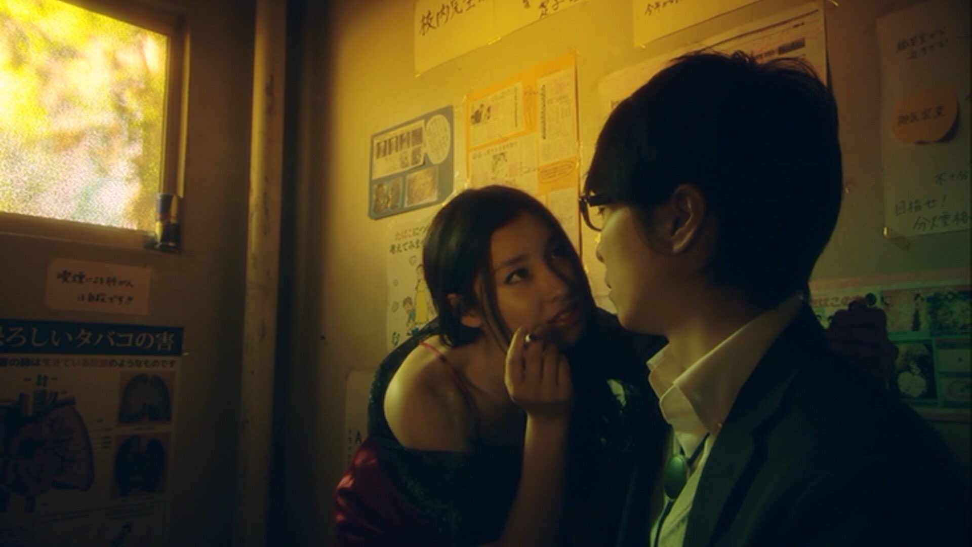 Em 3位 中澤毬江 図書館戦争 ずっと小牧さんを一途に思いながら小牧さんが自分に良くしてくれるのは突発性難聴で不自由な自分を放っておけないだけなんじゃないかって悩む毬江ちゃんはすごく普通の高校生なんだけどでもすごく大人でとても考えさせられる