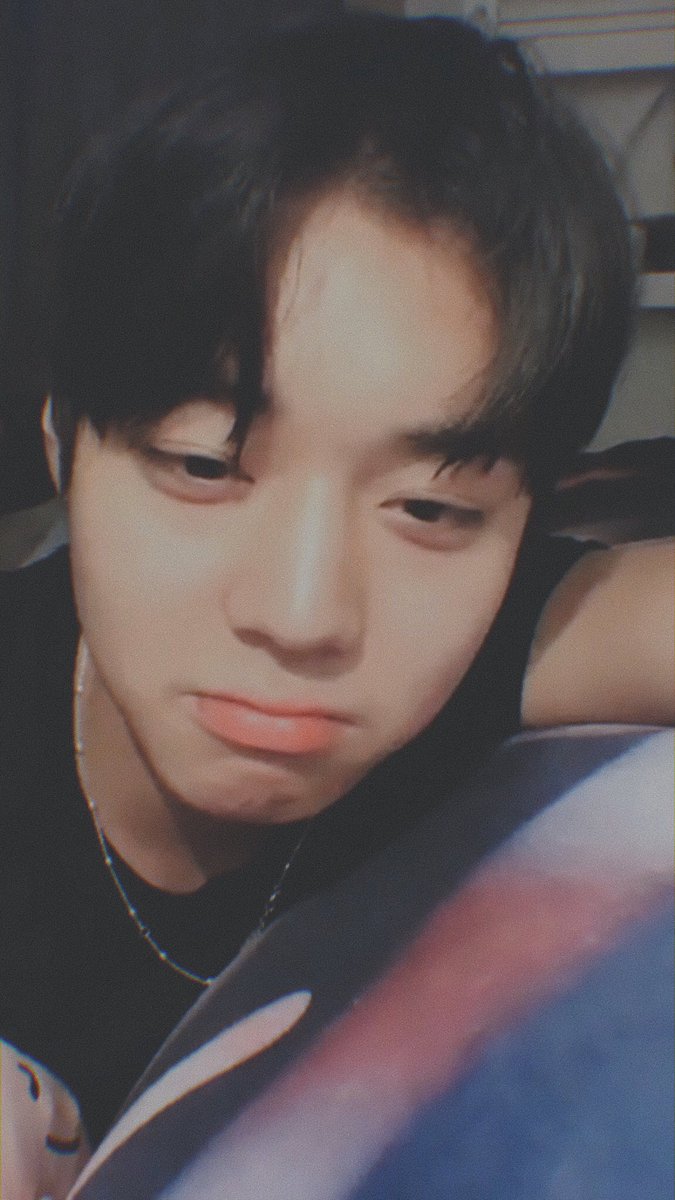 jihoonbase's tweet photo. good night call 🛌🧸

#MGMAVOTE #박지훈 https://t.co/7T8dQbW5XN