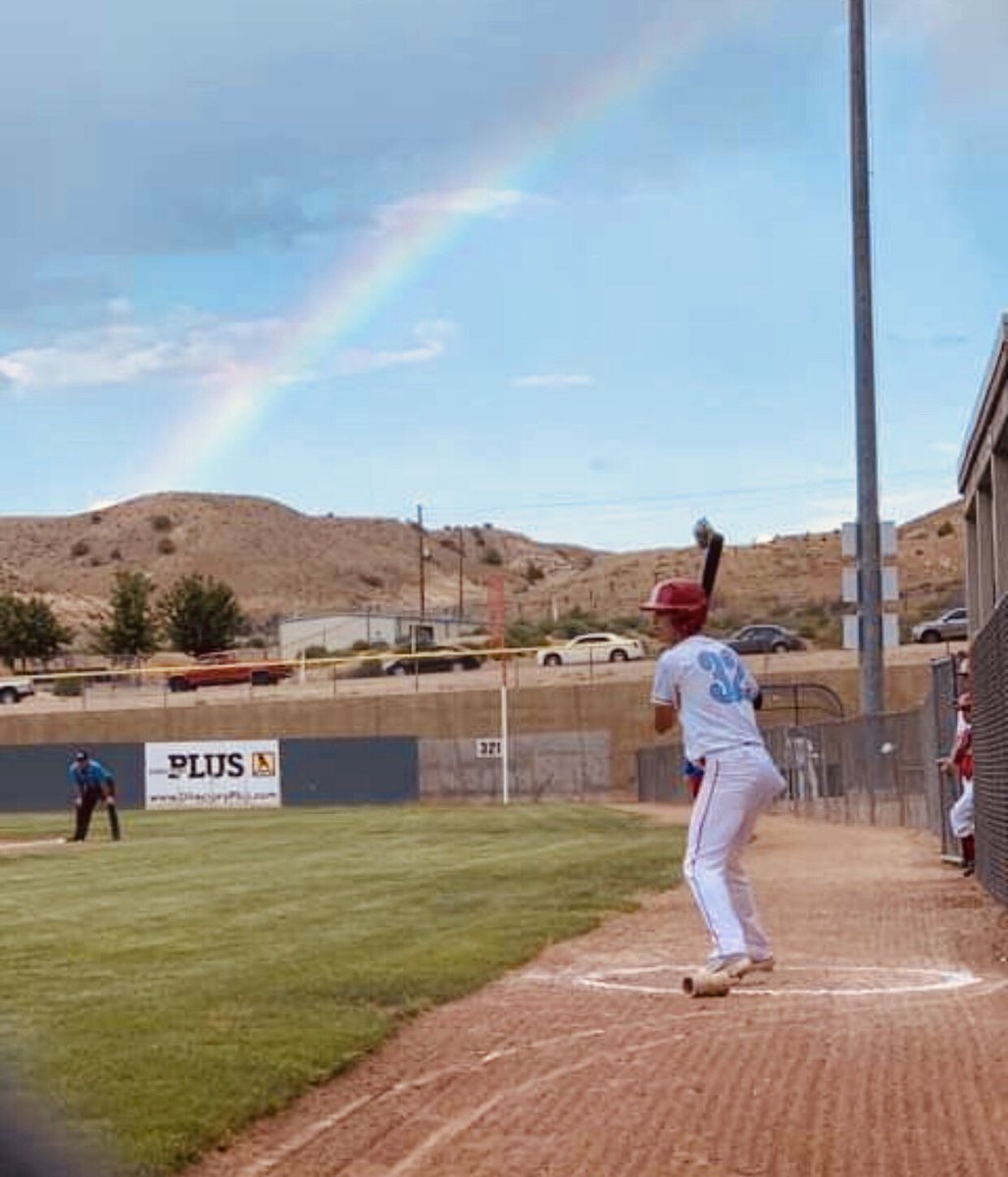 MartyGail25's tweet photo. Jax says rainbows are Johnny’s smile looking down on us. Seems fitting with this pic of Jordy yesterday in Farmington. Keep smilin’ at us, J. You are so missed! (And your boy smoked a double this at bat!) #myboysmyworld #dbatelite #conniemackworldseries #my32 https://t.co/Sv2fm93Pa6
