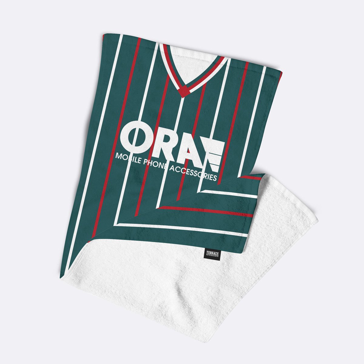 theterracestore's tweet image. Barnsley fans! Don't forget to retweet and follow and you could win a retro kit beach towel from theterracestore.com in this months comps! #tykes #barnsleyfc