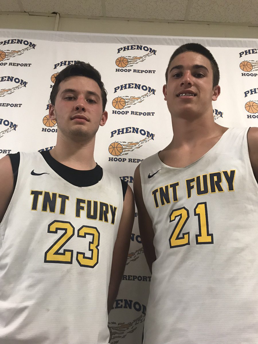 eliteexposure_'s tweet photo. 2022 TNT Fury Co MVP’s #23 6’ Spencer Boshears 19pts none bigger than the last 2 as his basket help@his team take the lead for good in the winding moments. #21 6’2” Will Biven’s 18 kept his team in the game as they were down most of the game. #PhenomSummerFinale @Coach_Rick57 https://t.co/lwfoKOWX7z