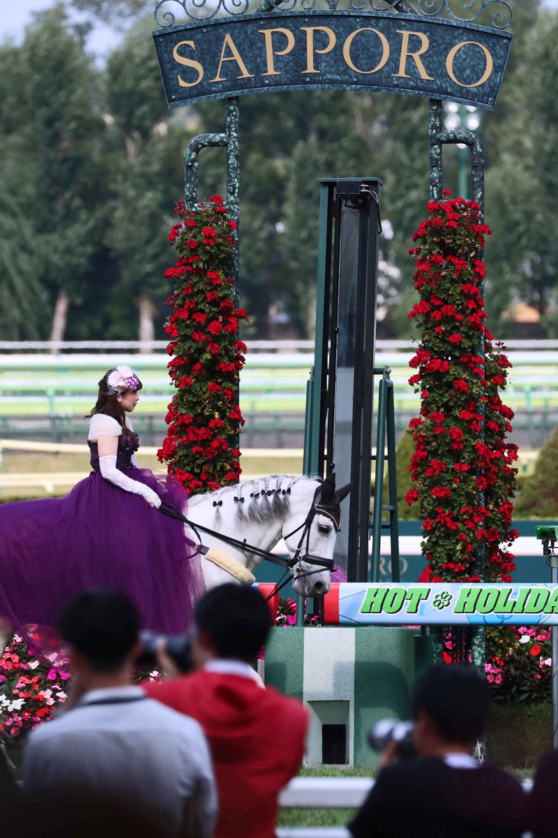 Blue_avenue55's tweet image. #ダコタ　#アンダルシアン
#札幌競馬場 
今日は立派に誘導している姿を見て嬉しかった！