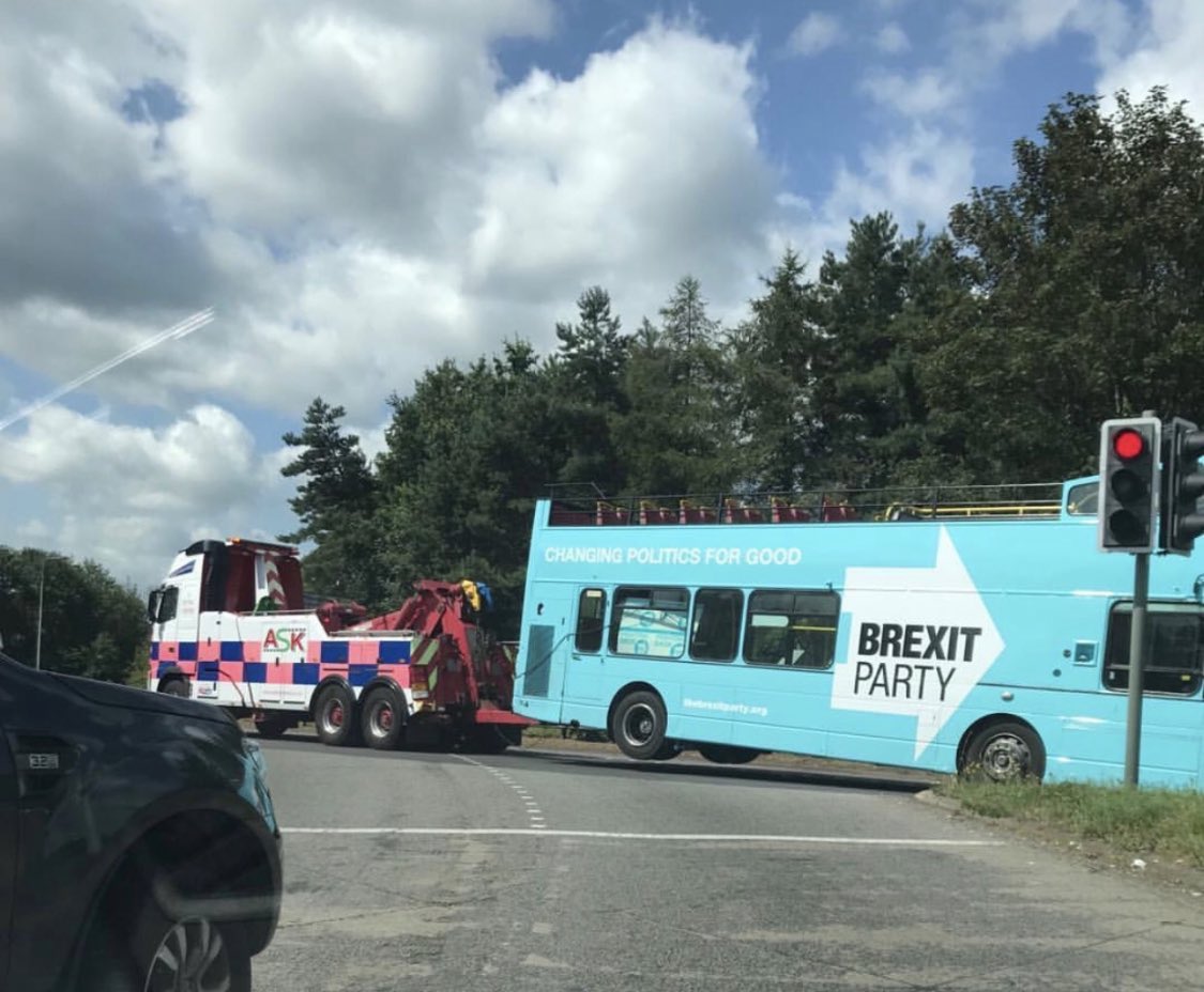 carryonretired's tweet photo. A picture paints a thousand words!

A portent for Brexit or for the @brexitparty_uk https://t.co/84ItadKeRu