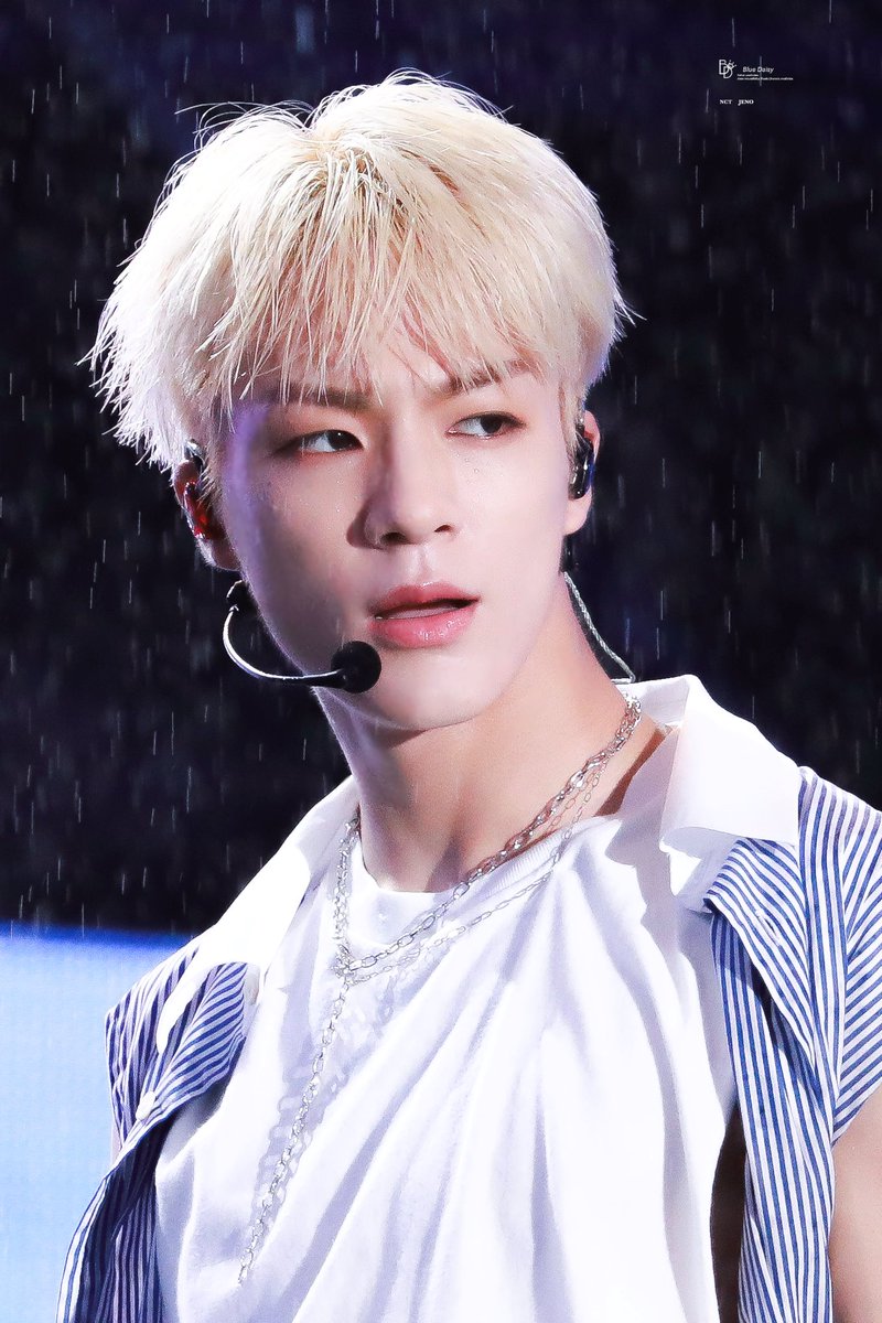 jeno pics 👑 tweet media