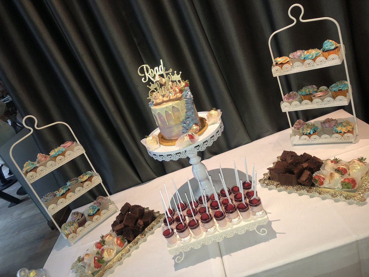 Phenomenal Queens tweet media