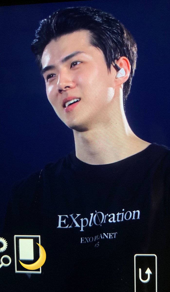 thecrescent94's tweet photo. 190728 EXO PLANET#5 - EXplOration 

#세훈 #sehun https://t.co/bznW6TjW8b