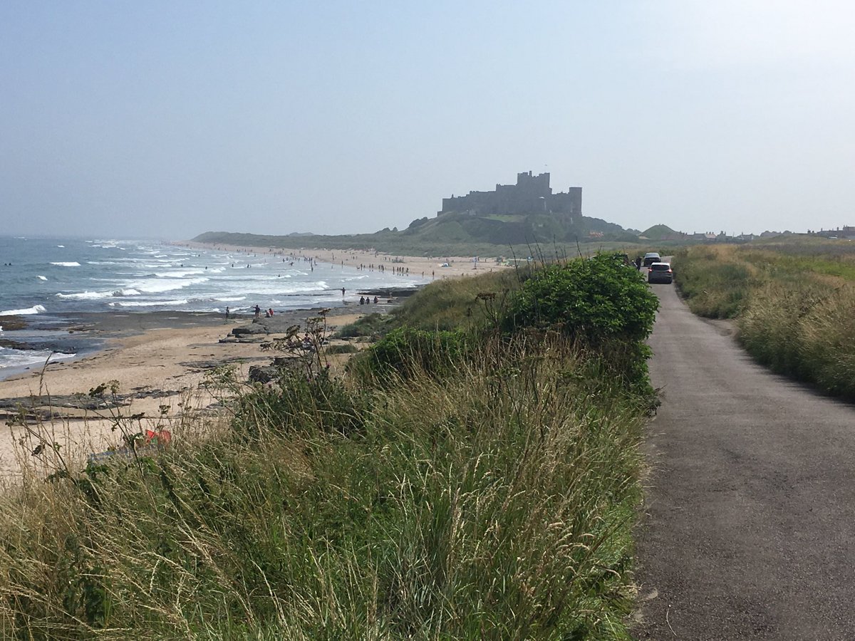 Fantastic day in ⁦@Bamburgh_Castle⁩ followed by a fabulous #SundayLunch ⁦<a href="/BamCastleInn/">Bamburgh Castle Inn</a>⁩ #Northumberland
