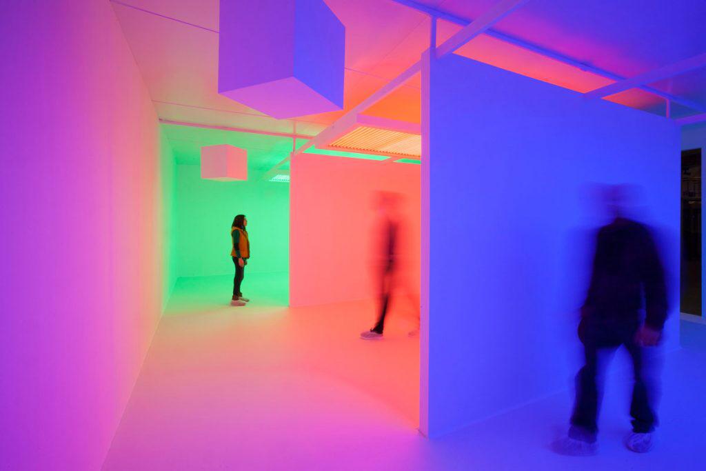 #CruzDiez was celebrated around the world and his work was exposed in most of the more important museums of modern art. But for Venezuelans his art is more than a source of enormous pride.