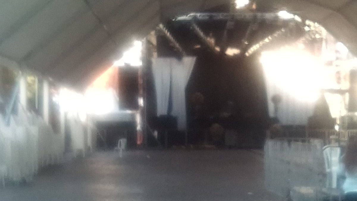 Alejsa8524's tweet photo. Hoy es el Día! El escenario es nuestro y queremos compartirlo Contigo! A partir de 3pm. #Chignahuapan #11Aniversario #Yosi_FM https://t.co/LWL2gQCoIB