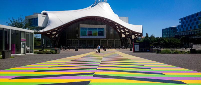 #CruzDiez researched so much about physics and the physiology of color perception that he learned how to produce in our brains colors that were not seen in his pieces. You don't see a Cruz Diez work, you live it.