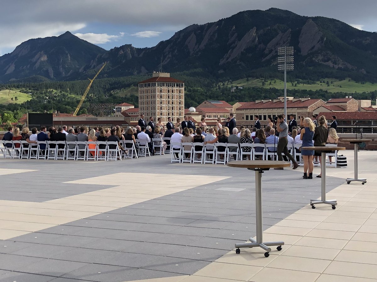 Summer Saturday at Folsom Field.
#folsomfieldevents #rooftopwedding #boulder #Colorado #rooftopterrace #eventvenue #meetingvenue