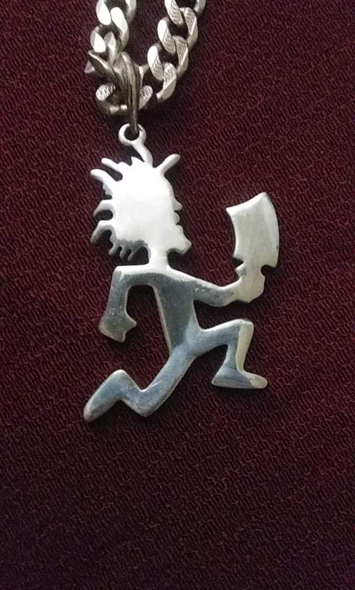WickedNinja317's tweet photo. 2 OG 2001 sterlings for sale #ICP #juggalo #wicked #OG https://t.co/y6CBtnEh0T