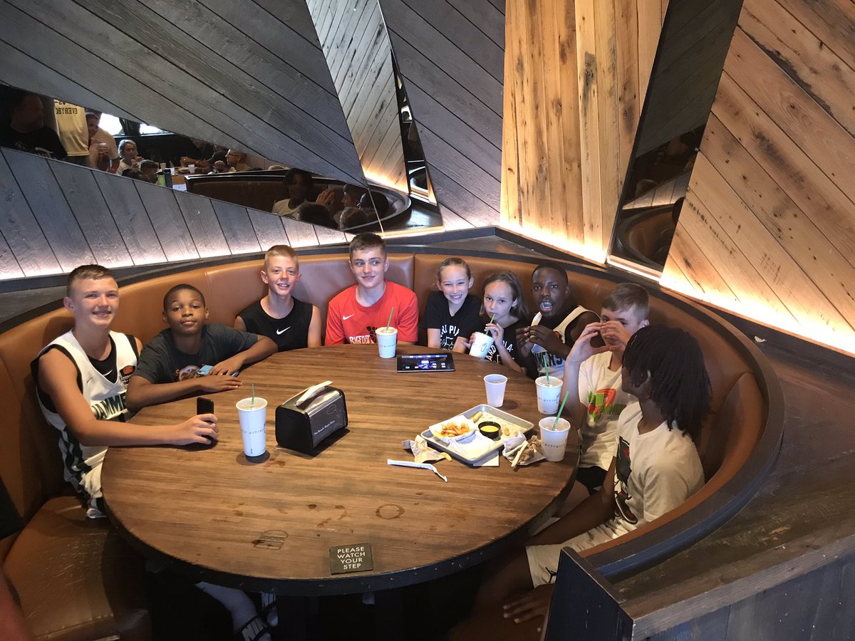 Anthony DeFur tweet media