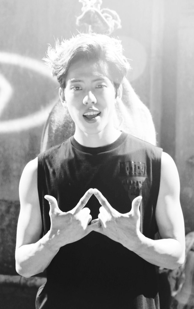 동우시💚

#그날로_달려가 D-476