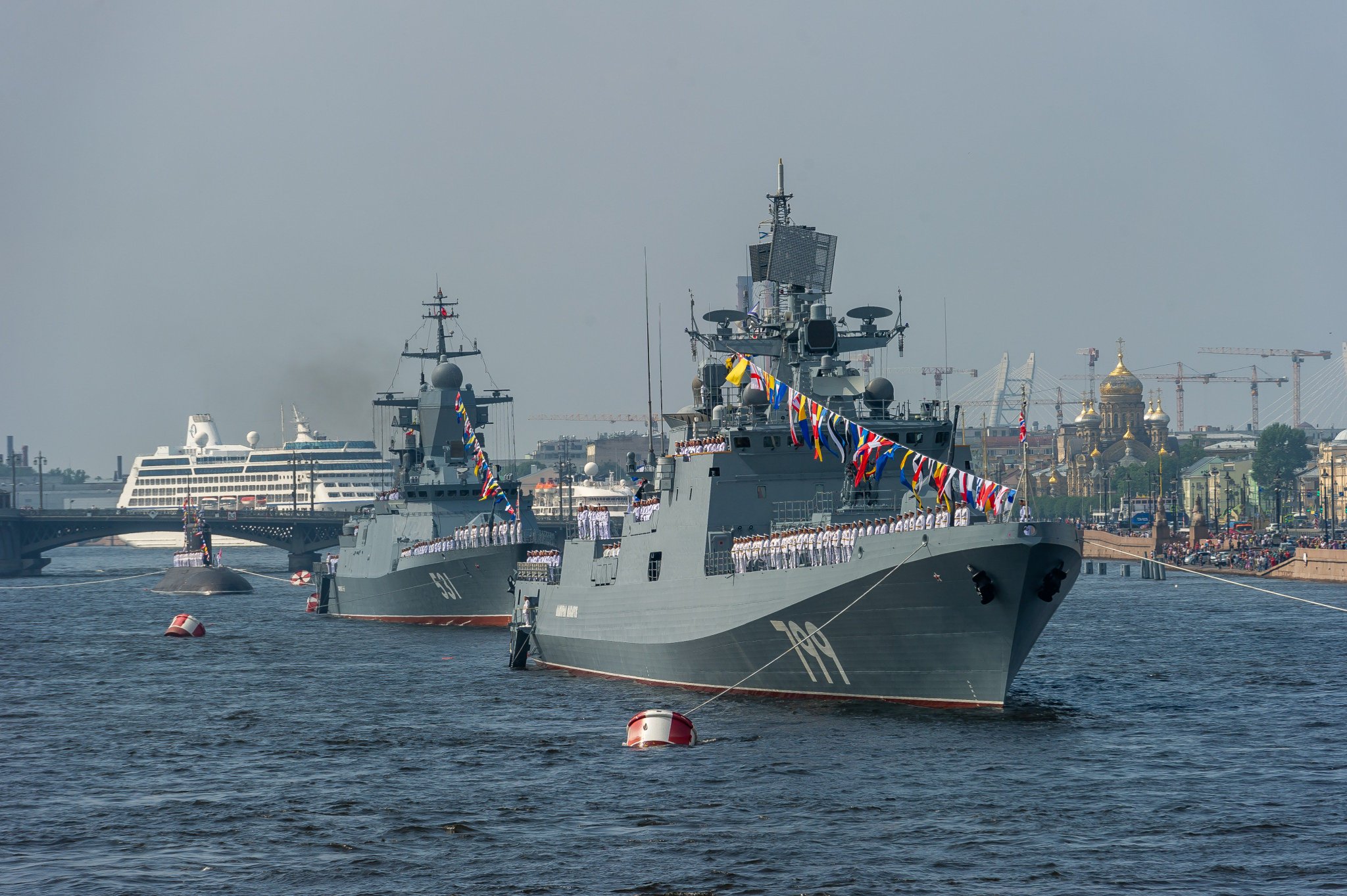Военно-морской парад в Санкт-Петербурге 2019