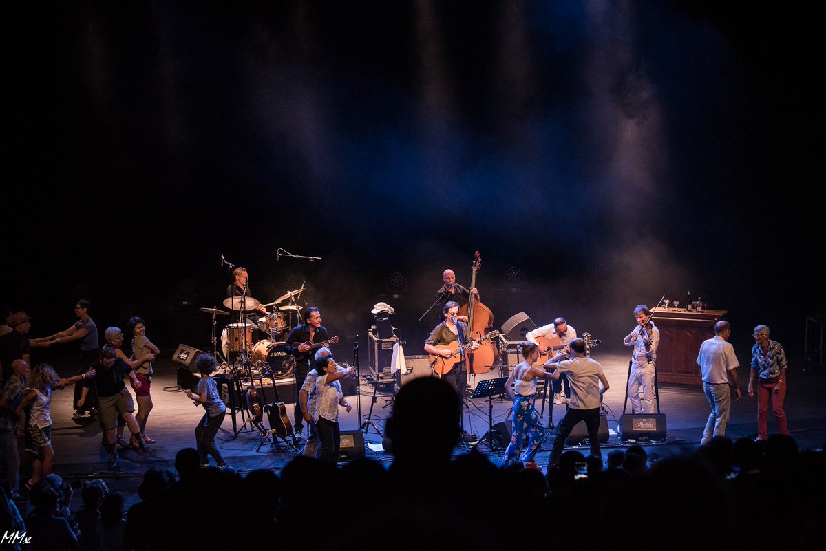 📸 [PHOTOS DU FESTIVAL] 📸

Retrouvez toutes les photos de cette 5ème édition du festival sur notre page Facebook :
facebook.com/pg/Albertville…

Ici <a href="/ThomasDutronc/">Thomas Dutronc</a> en concert hier au Théâtre du Dôme d'<a href="/Albertville_fr/">Ville d'Albertville</a> 😍