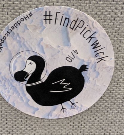 Womanon's tweet image. #findpickwick 1-4 @hodderscape