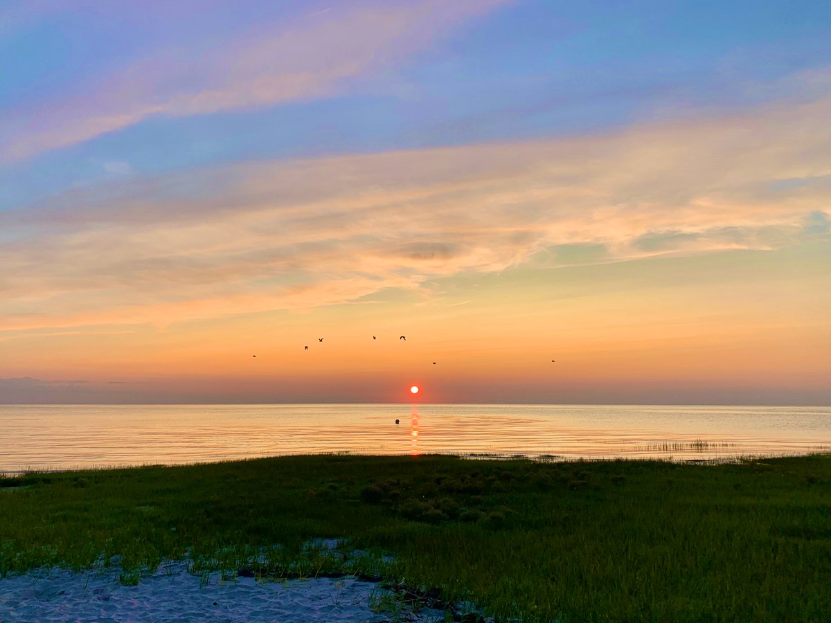 #SkaketBeach = best sunsets on #CapeCod