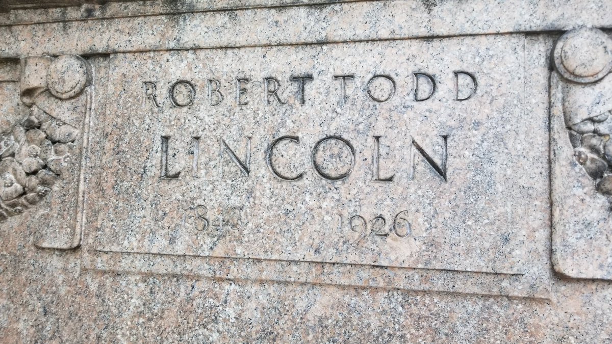 CoachChromy's tweet photo. Checking out the Arlington Cemetary this morning. Amazing experience paying our respects to the great leaders of yesterday. #WorldClassrooms #WTMB https://t.co/OGXZwgu14V