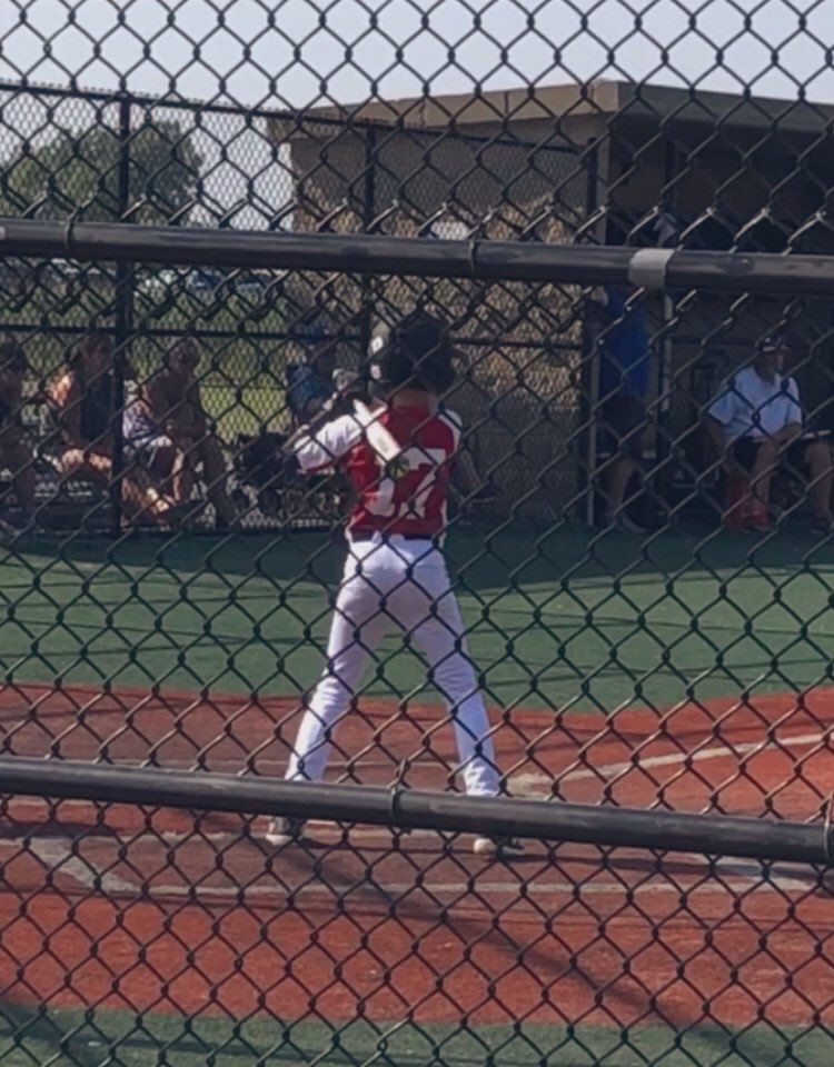 Chuck_JamesOH's tweet photo. @RakeCityOhio very own - Garrett Broadwater (2025 P/1B/OF - Carrollton, OH) starting things off @PerfectGameIL #Prospectgames2019 bracket play with a single! #rakecity #ohiored12u https://t.co/Y4FSEH4kRK