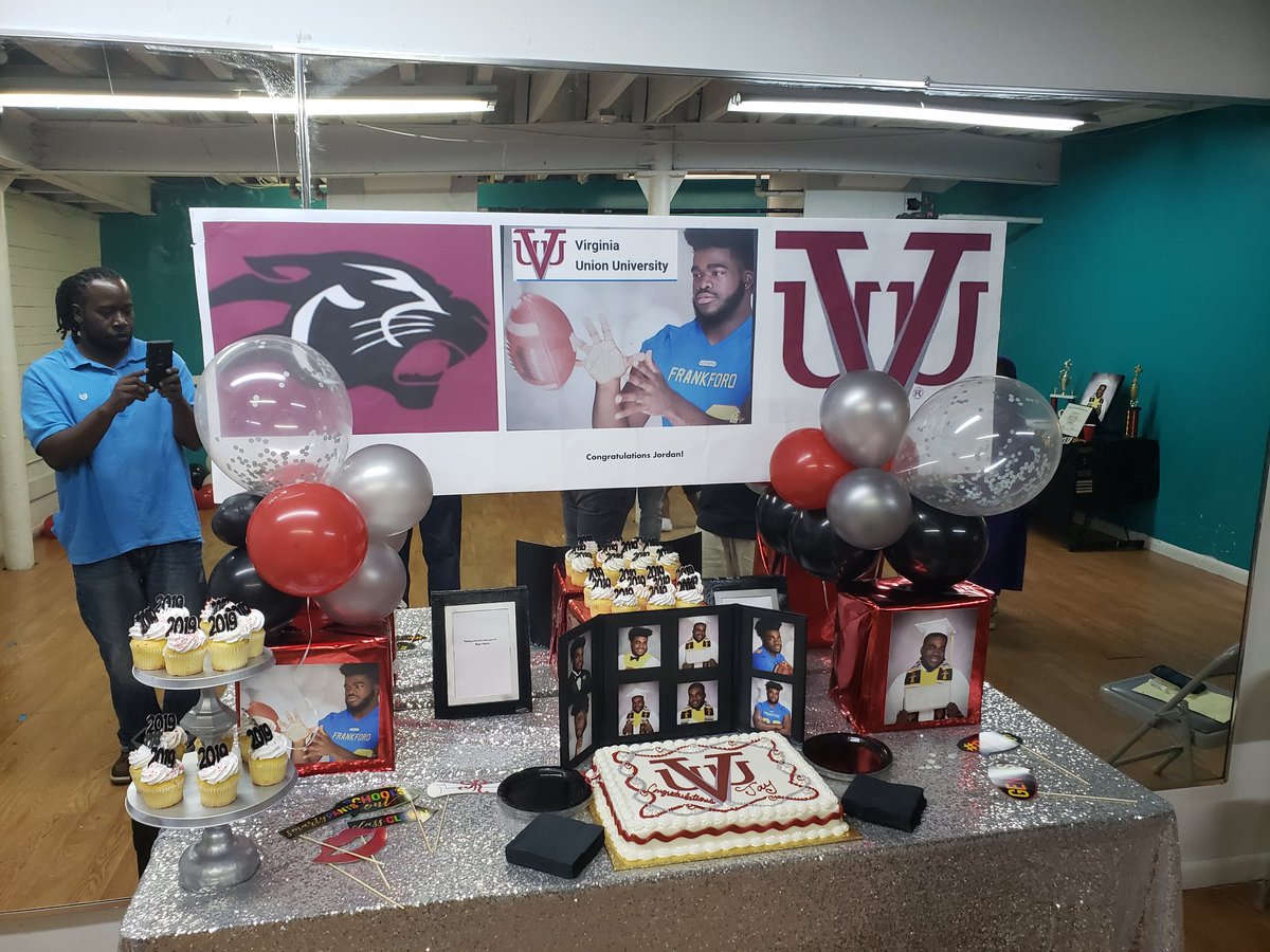 Gregory07047711's tweet photo. Thanks for the ones who came out to support and celebrate Jordan's trunk party special thanks to coach Tim https://t.co/vN6cpCSBPc