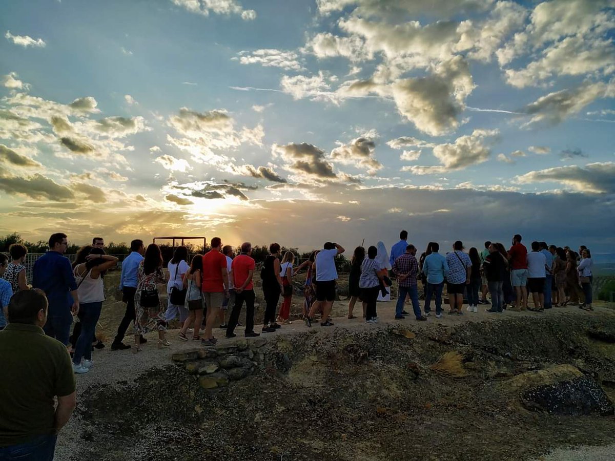ObvlcoClubCata's tweet photo. Ayer celebramos la segunda edición de nuestra III Cata Nocturna🌌! Más info: https://t.co/1iTL8faJMX https://t.co/l0zujh7Oja