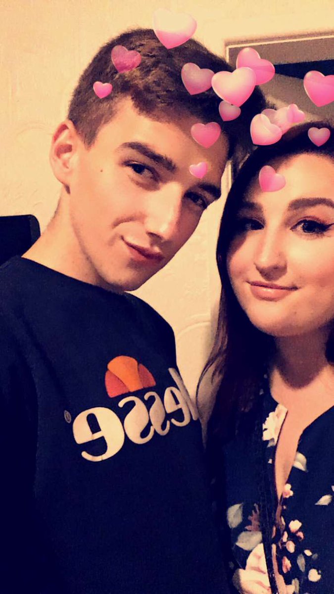 jayqueueone's tweet image. I’m not even wearing highlighter but ok cheeks and nose; you glow for it... @Kathideth looks better always