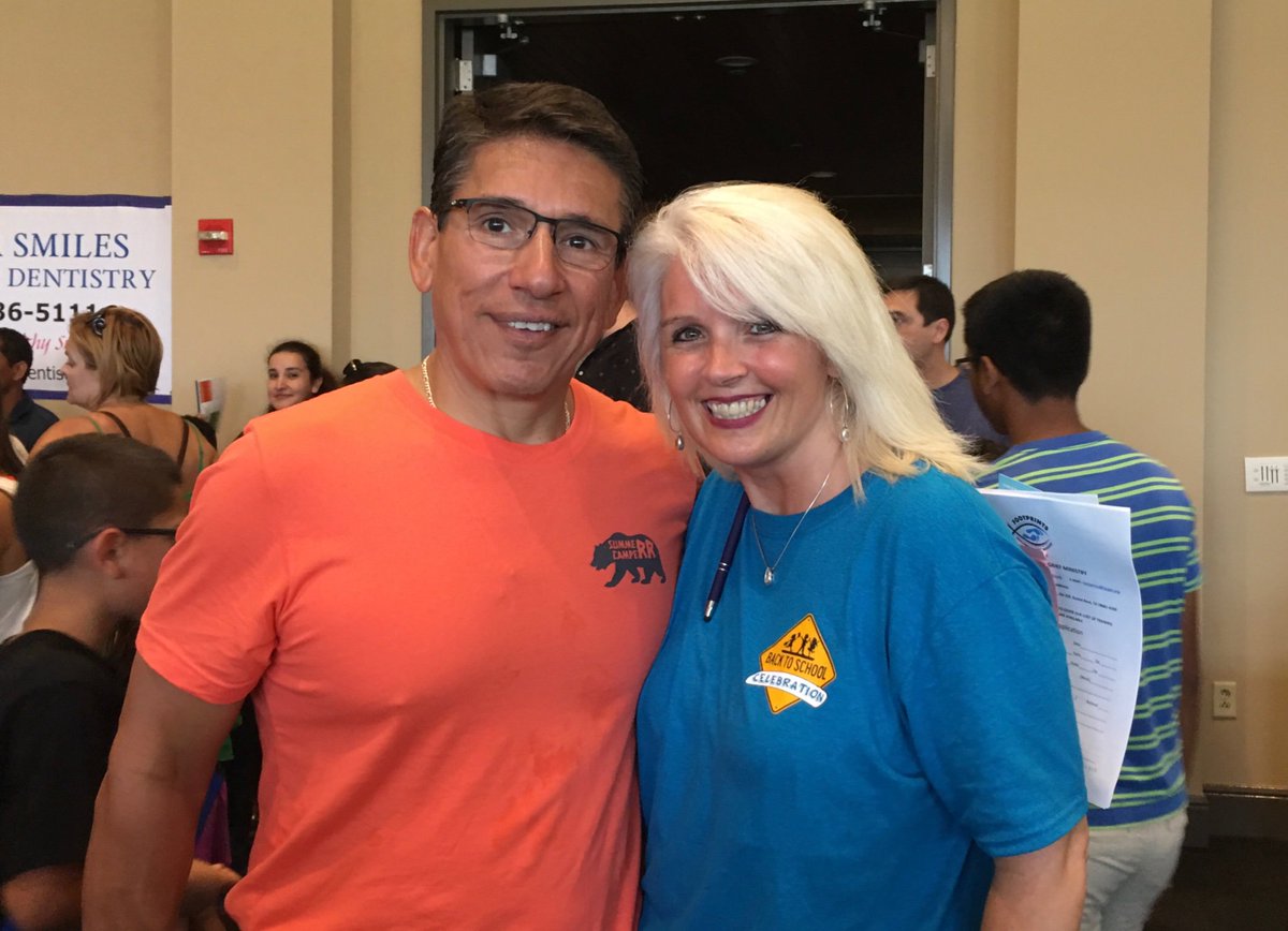 stevefloresTX's tweet photo. We’re #onefamilyonefuture &amp; #one community! So proud of our @RoundRockISD @RRISD_PIEF @roundrockpolice for coming together for Back to School event! We served over 5500 students &amp; families! 12000+ walked thru @RRExpress’ Dell Diamond! Partnerships matter! We are better together! https://t.co/Xfg5VKhmBu