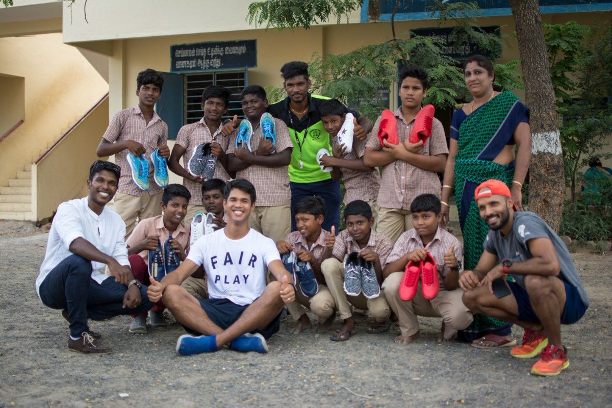 spreadingsoles's tweet photo. SpreadingSoles had a great spring 2019 shoe drive! 15 pairs of shoes donated. Special thanks to LIAB! https://t.co/MbATOrgz0n