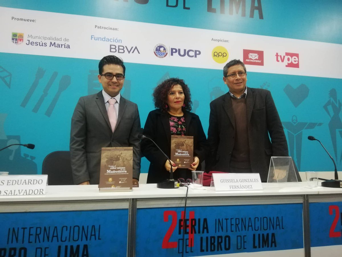 FondoEditUNMSM's tweet photo. Gracias a todos los que asistieron a la presentación del viernes, en la #FILLima2019, de «Tengo el color mismo de mi Madretierra» de Guissela Gonzales. Aquí les compartimos algunas fotos del evento.
Recuerden que pueden adquirir este interesante libro en el #Stand183.
#UNMSM https://t.co/KnlneoFmam