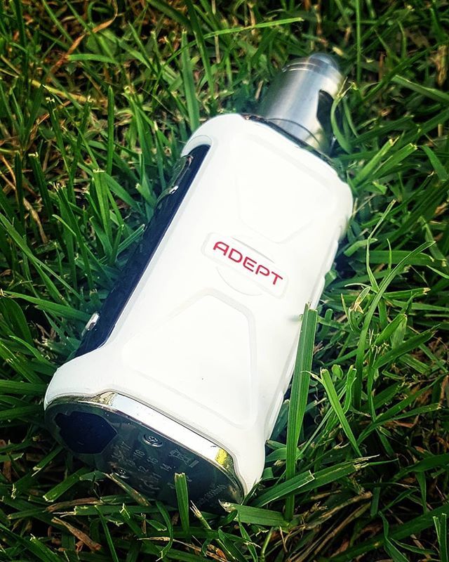 Innokintech's tweet photo. Rubber texture makes it feel better in hand. Waterproof, dustproof and shockproof features also saves your #Adept from damage.
Credit to @vaping_dragonz
#innokinAdept #MTLvaping #largebatterymod #innokin #innokintechnology #vapeon #vapecommunity #vapena… https://t.co/gI5lKf4LZs https://t.co/0lOJQW9Lnw