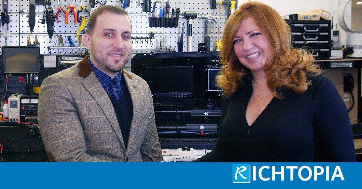 Komms tweet media