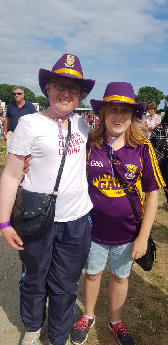 VeronaMurphyInd's tweet photo. Rosslare Field Day this afternoon and then tapped it out in #Killag Southeast Country Music Festival
We have wonderful volunteers and community spirit across our County. https://t.co/WY4ZcCZzYA