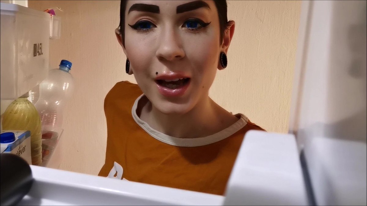 FtmvProductions's tweet photo. From Refridgerator to Belly (POV Vore) starring the gorgeous @EldritchBaal Buy the clip here:
https://t.co/TV1JTi4CFD https://t.co/yQgAW3fLYt