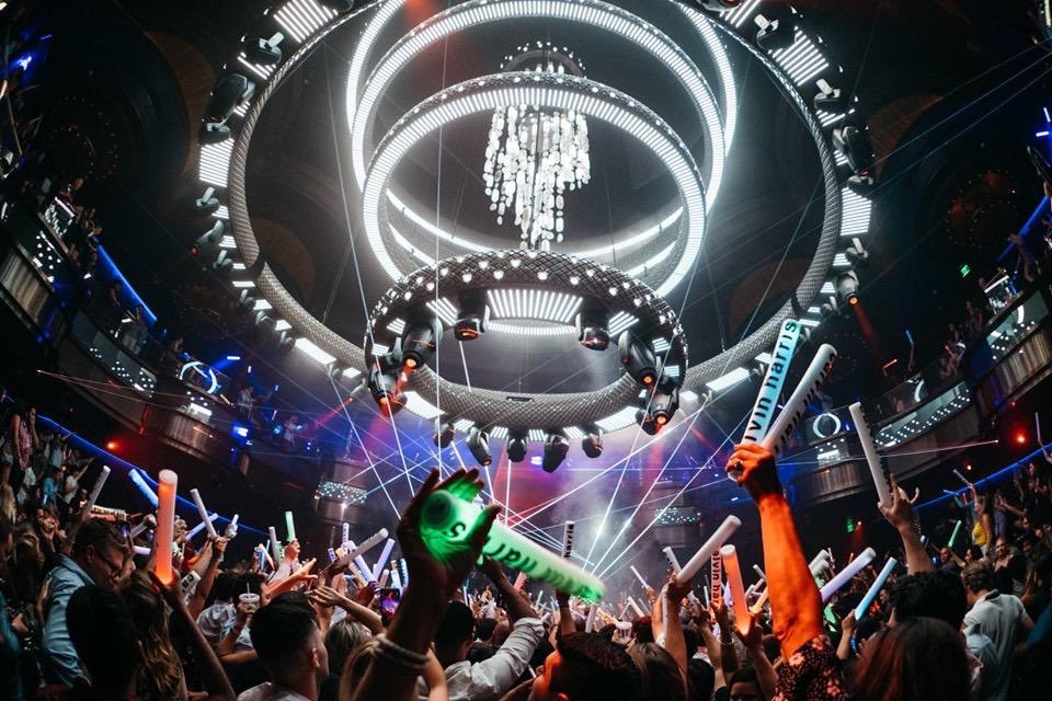 The VIP experience doesn’t have to break the bank 🍾💵 Contact us for exclusive VIP packages, table service hotels, and activities for your Vegas getaway #lasvegas #uk #Australia #California #vip