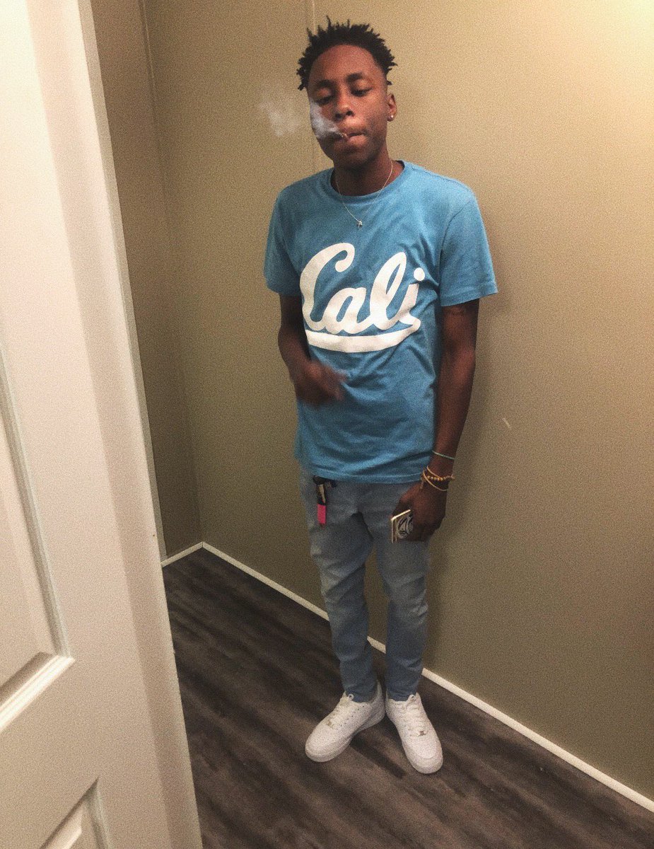 SWANKTTG's tweet photo. #GShitONLY https://t.co/OD9dTss1gN