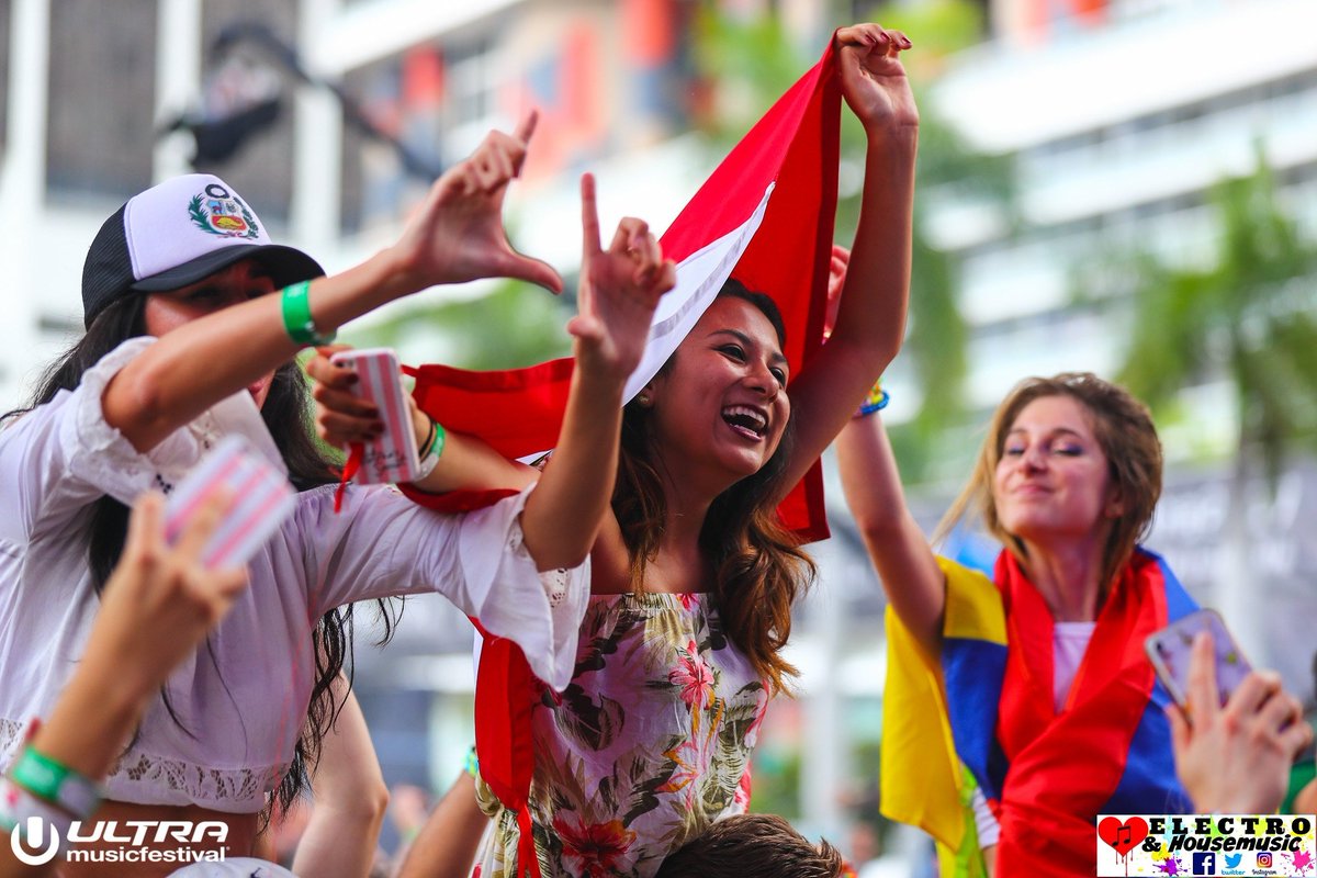 DJElectroHouseL's tweet photo. FELIZ DÍA PERÚ!! 🇵🇪🎉❤😍♫🔊🙌👌🔥#peru
@Ultra_Peru @ultra @tomorrowland
#rtuperu #FiestaDeLaPatria #FiestasPatrias
#electro #electronicmusic #tomorrowland #rave #edmlove #love #edm #ibiza #party #MusicFestival #edclv2019 #EDMlife #dancing #Ultra2019 #dancing #festival #TML2019 https://t.co/UZLggTIE3Q