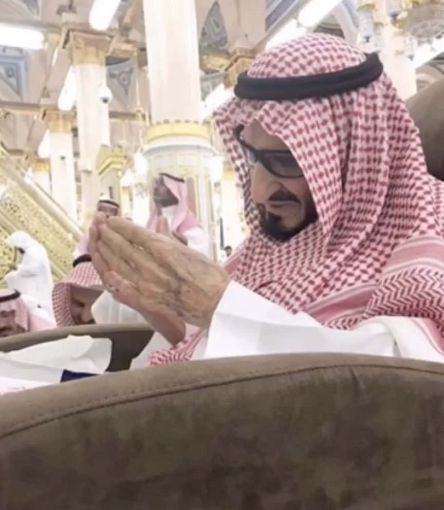 S_M_A_AlFaisal's tweet photo. #بندر_بن_عبدالعزيز 
اللَهم أبدله داراً خيراً من داره  وأهلاً خيراً من أهله وأدخله الفردوس الاعلى من الجنة 

وانا لله وأنا اليه راجعون https://t.co/tUiZZutLkE