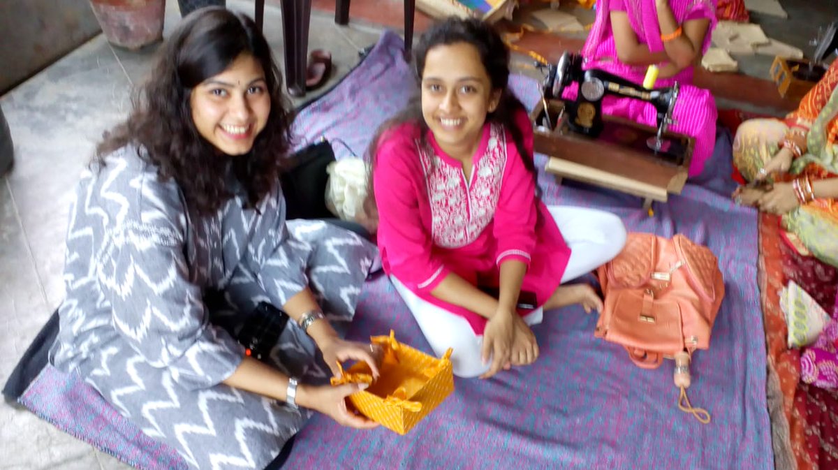 EightDimension3's tweet photo. Our New Interns :-)
#services #NGO #handmade #Amazon #BiggBossTelugu3 #Article370 #ChhathPujaAtDalLake #ZeroOnZeeCinema #EmiratesCup #WTF2019 #RedLipstickTwitter #MaryKom #womenempowerment #Amethi #TheFutureIsOneBlade #Unnao #RapistRajInUP #PattasFirstLook https://t.co/fDhl8TjGmb
