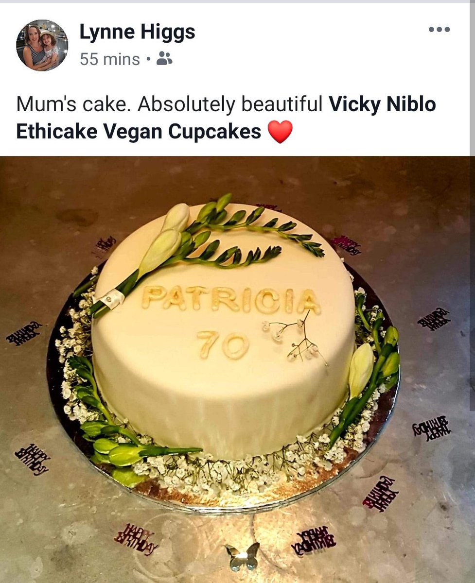 ethicake's tweet photo. Working with fresh flowers is my new favourite thing to do¡ Thank you to Bluebell and Ivy for the beautiful freesias and gypsophila and to Lynne Higgs for the order. We hope your lovely mum had a great birthday 🥰 https://t.co/8a3BIEySqd