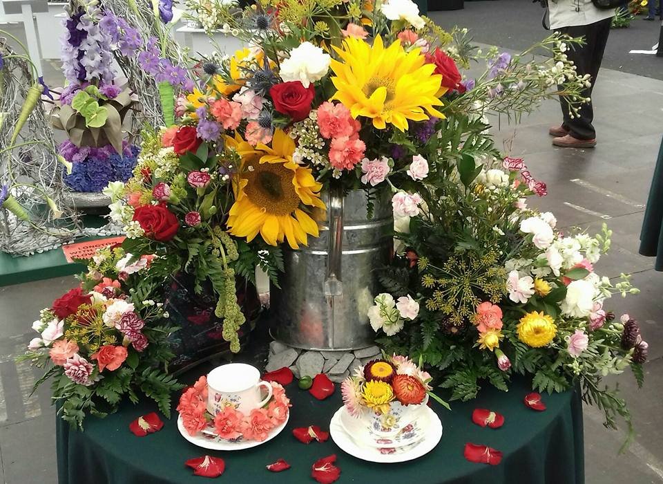 BarfordHouse's tweet photo. Not long to wait for the @southportflower #TheGardenParty #90years Opening this years show is my fave #BrunoTonioli So looking forward to this #bigevent #insouthport #horticultureexperts #cookerytheatre #floralart demonstrations and lots more #lovesouthport https://t.co/kFazXR74Yj