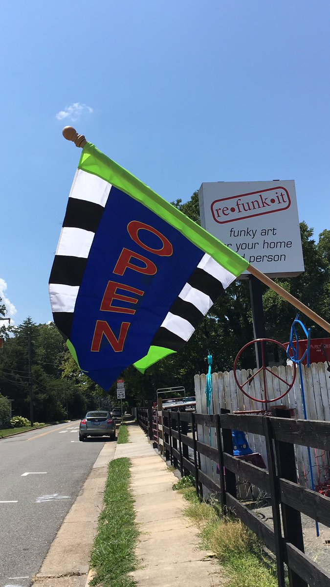New open flag #openforbusiness #shopsmallbusines #SundayFunday #AshlandVa