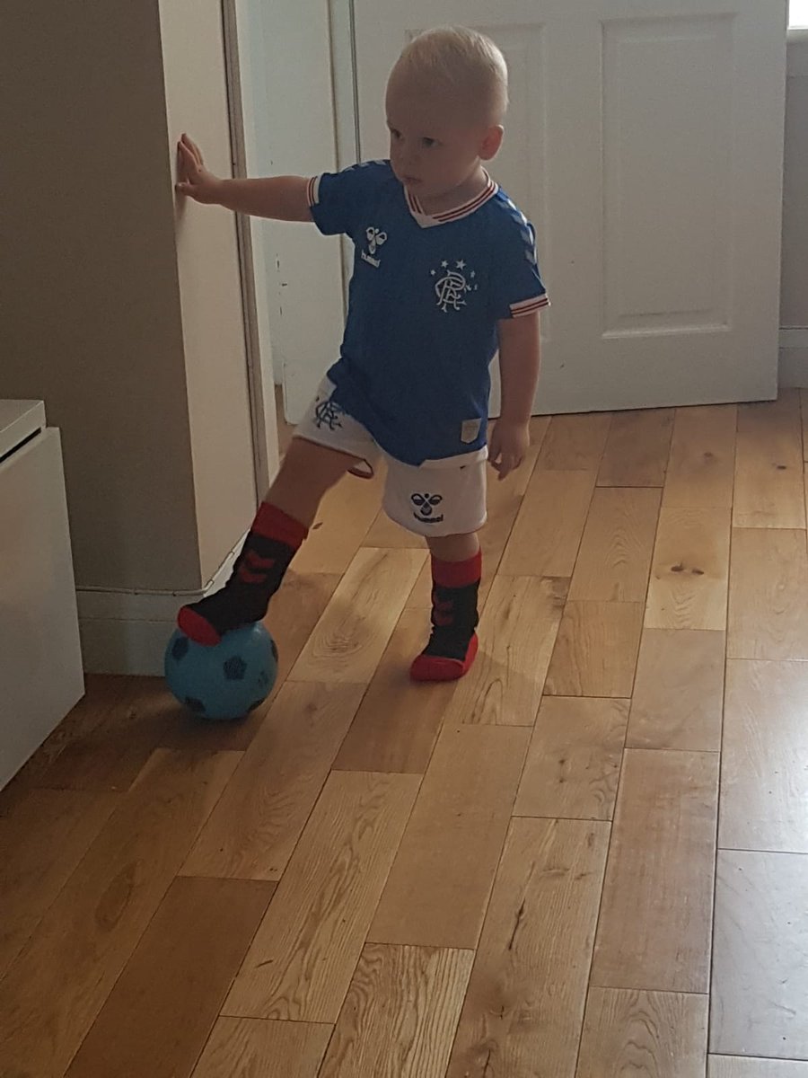 🔴⚪🔵