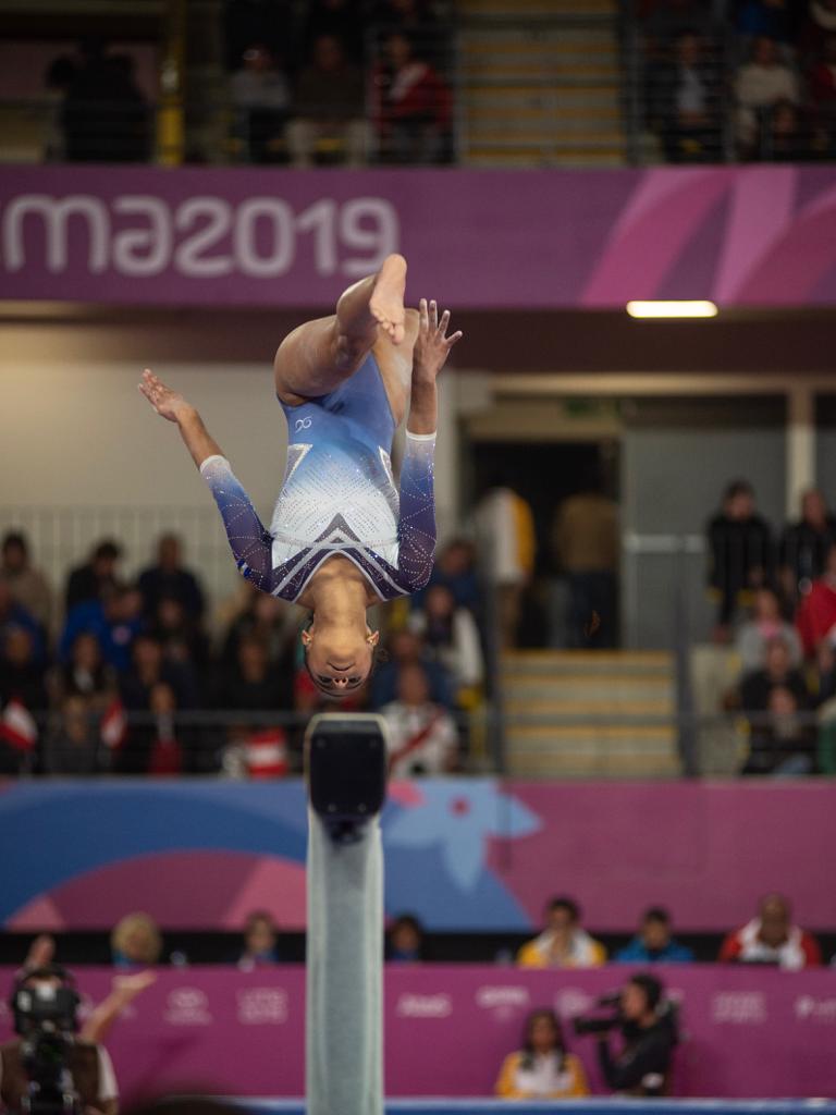 TeamESA_'s tweet photo. Acciones de la gimnasta Paola Ruano en #Lima2019 #Gimnasia Fotos de @MJdlT https://t.co/0LztJ3fXZE