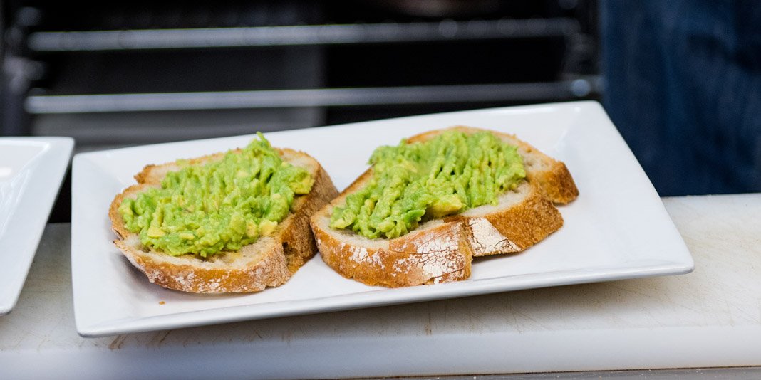 YouBeauty's tweet image. 7 Ways You Can Bring Your Avocado Toast To A New Level: Avocado toast has been and will keep being, the best breakfast out there. It&apos;s filling, healthy, and delicio... Read more at youbeauty.com/?p=153370 #homeslider #Nutrition #healthyeating #nutrition