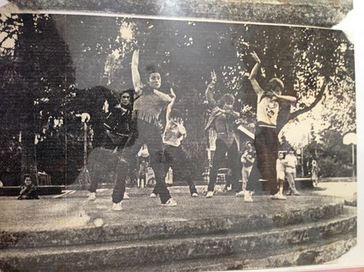 007hotmail's tweet photo. From the street of daylight to the hotel of nightlight! In honor of "International Dance Day 2019" 
 Oh thoz dance dayz!💖

Jan
Dance was life!💖 https://t.co/VxHJlILtAL