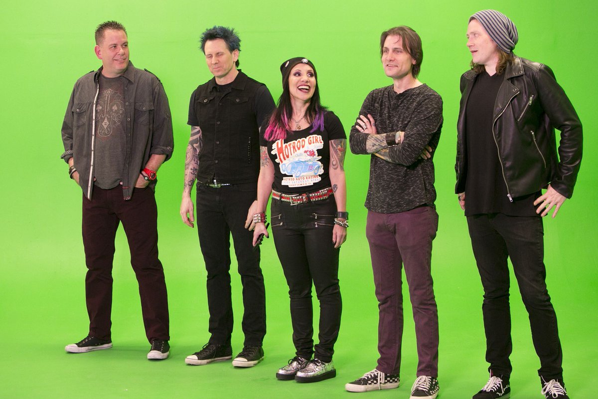 thebandrocket's tweet photo. Just a fun bunch of rascals π
#BTS #Music #rocketlaunch2019 #GiantsMusicVideo #rockettothestars #rocketpeeps https://t.co/ZI8hU5Vfrt