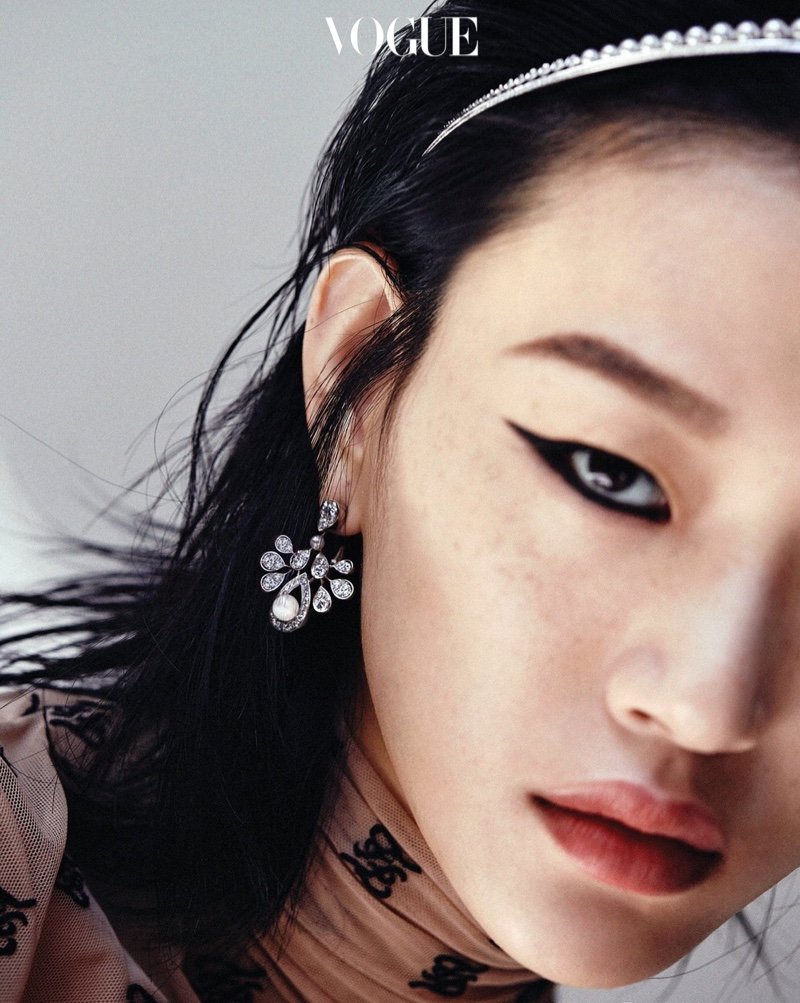 Sora Choi Covers Vogue Korea February 2021, by Hyea W. Kang — Anne of  Carversville