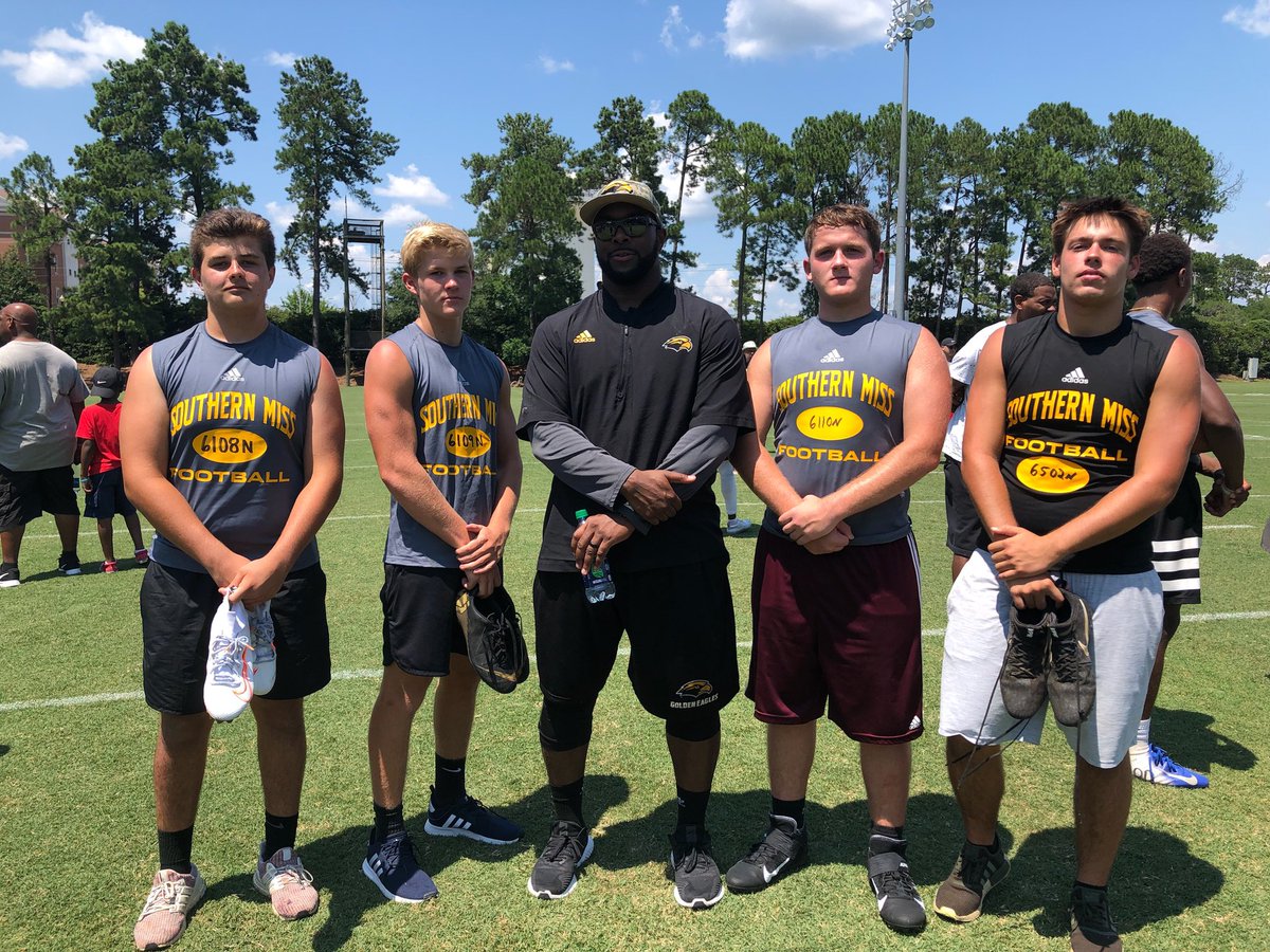 TrubeAndy's tweet photo. What a great experience at the USM Elite Camp!!! Can’t wait to put what I learned on the field💪🏻 https://t.co/q5Vu3MCFbY